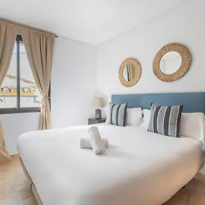 https://apartamentos-moon-dreams-puerto.es-andalucia.com
